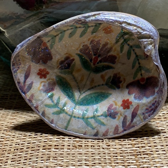 Floral Designed Decoupage Trinket Dish - Picture 9 of 9